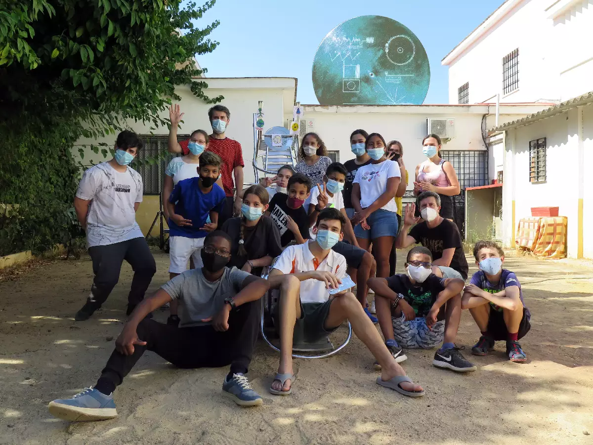 sounding crew members